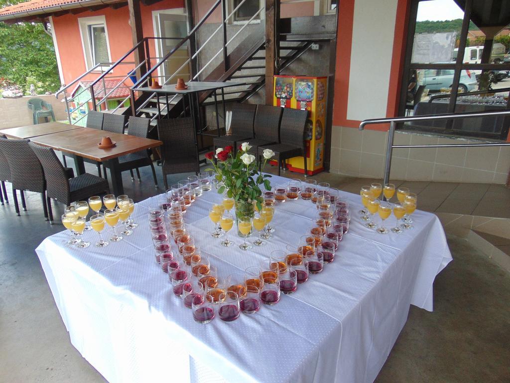 Guesthouse Kaucic Benedikt v Slovenskih Goricah ภายนอก รูปภาพ